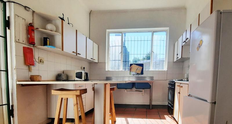 To Let 6 Bedroom Property for Rent in Observatory Western Cape